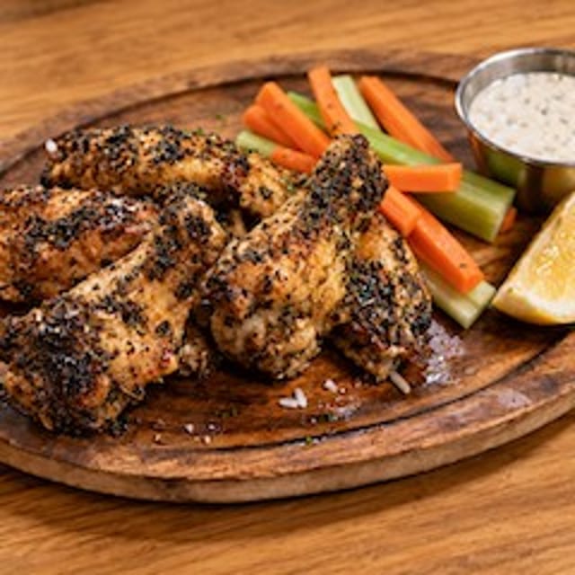 Chicken Wings (12 pcs).