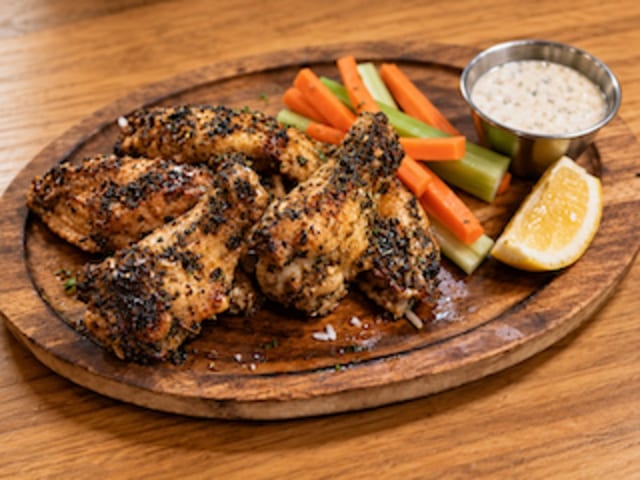 CHICKEN WINGS (6 - $14 or 12 - $26)